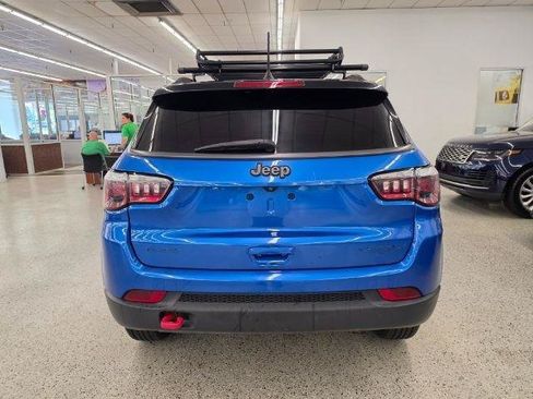 Used 2019 Jeep Compass Trailhawk w/ Cold Weather Group AWD/4WD image 5