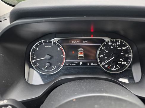 Used 2024 Nissan Rogue SV image 16