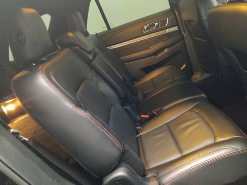Used 2019 Ford Explorer Sport AWD/4WD image 19