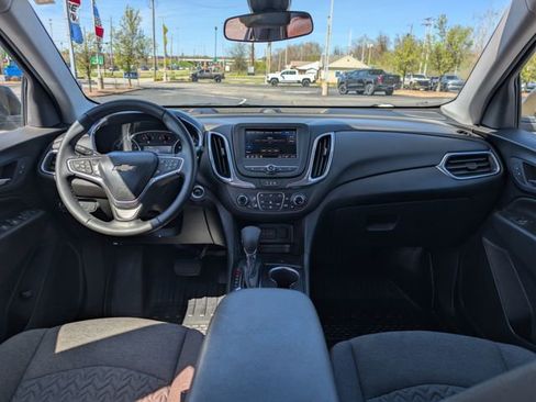 Used 2023 Chevrolet Equinox LT FWD image 11