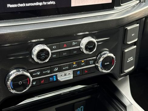 New 2026 Ford F250 Lariat w/ Black Appearance Package AWD/4WD image 26