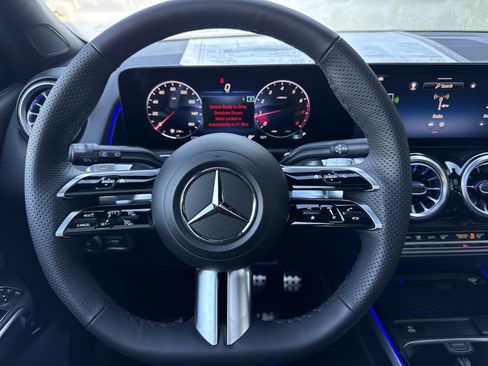 New 2026 Mercedes-Benz GLB 250 image 34