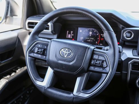 Certified 2026 Toyota 4Runner SR5 AWD/4WD image 18
