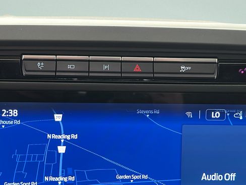 Used 2024 Ford F150 Lariat AWD/4WD image 25