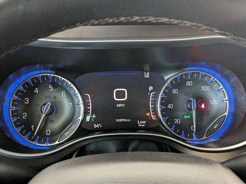 Used 2017 Chrysler Pacifica Touring-L Plus FWD image 13