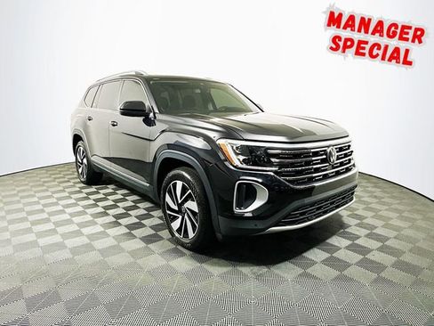 Used 2024 Volkswagen Atlas SEL image 1