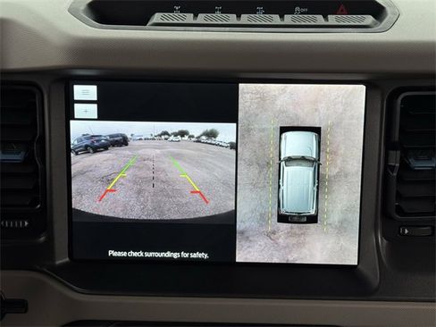 Certified 2024 Ford Bronco Wildtrak image 17