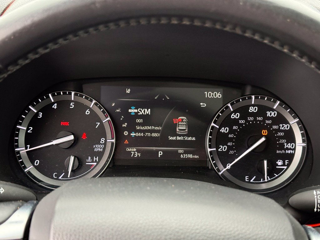 Used 2021 Toyota Highlander XLE AWD/4WD image 16