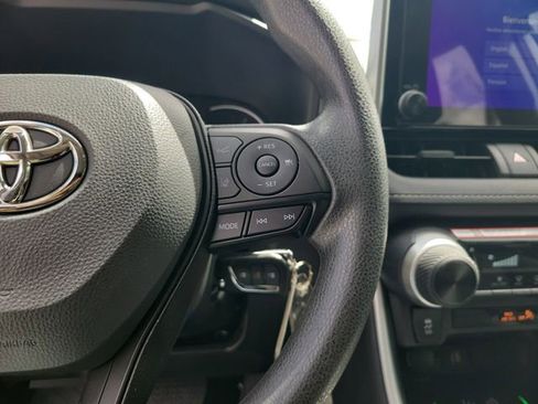 Used 2025 Toyota RAV4 LE image 17