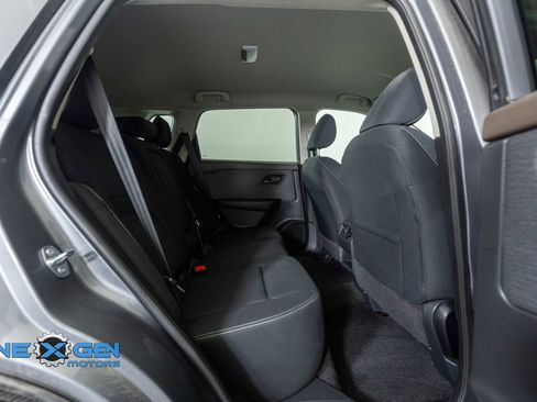 Used 2023 Nissan Rogue S AWD/4WD image 36