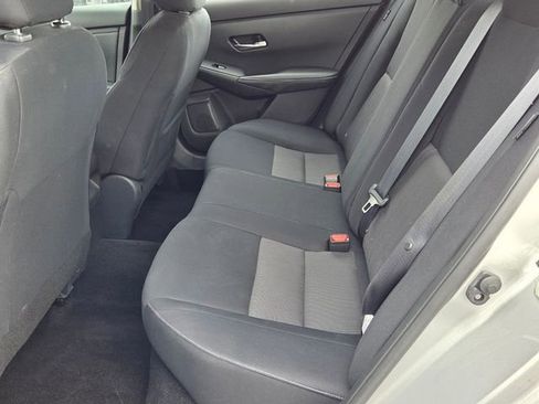 Used 2023 Nissan Sentra SV image 5