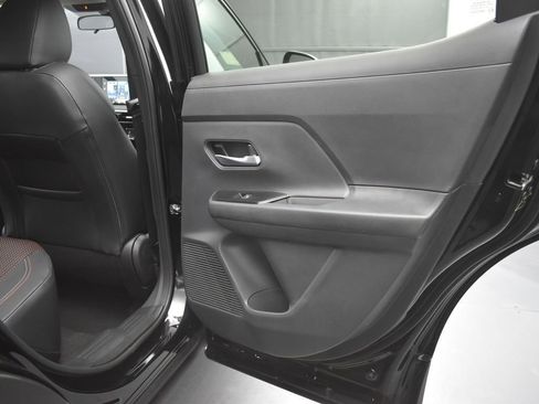 New 2026 Nissan Kicks SR FWD image 20