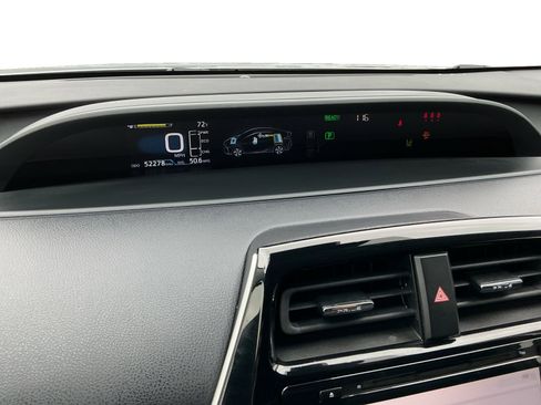 Used 2020 Toyota Prius Prime LE image 12