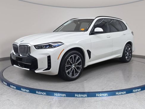 Used 2024 BMW X5 xDrive40i w/ M Sport Package AWD/4WD image 1