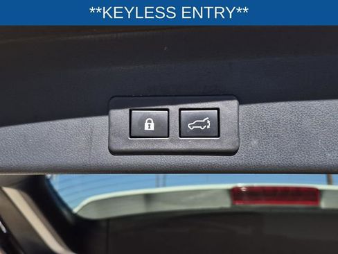 Used 2022 Subaru Ascent Limited w/ Technology Package image 12