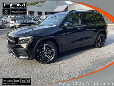 Used 2024 Mercedes-Benz GLB 250 image 1