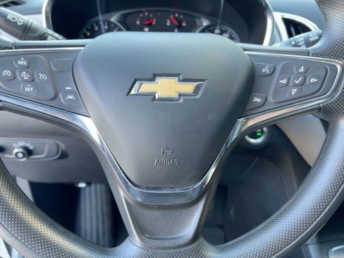 Certified 2023 Chevrolet Equinox LS w/ LS Convenience Package image 17