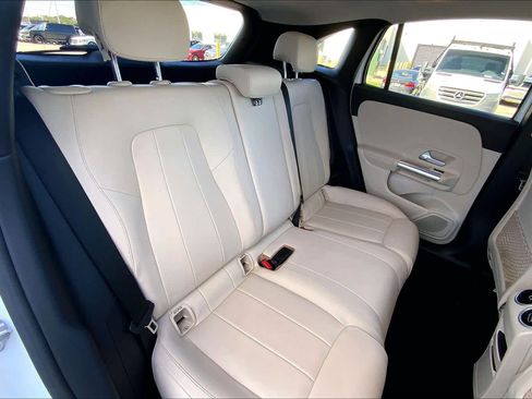 Certified 2021 Mercedes-Benz GLA 250 image 17