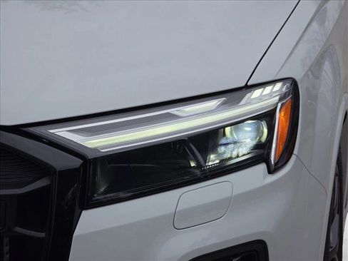 New 2026 Audi SQ7 Premium Plus image 10
