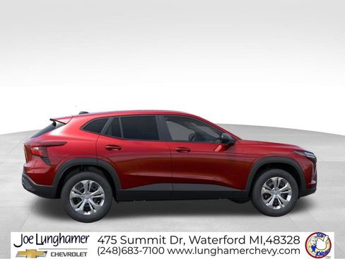New 2026 Chevrolet Trax LS FWD image 5