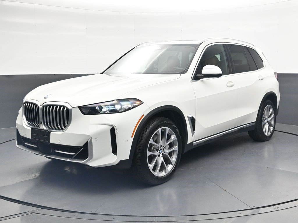Used 2024 BMW X5 xDrive40i w/ Parking Assistance Package AWD/4WD image 8