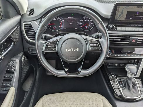 Certified 2023 Kia Seltos SX image 16