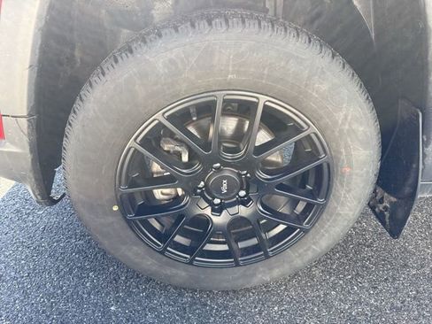 Used 2020 Jeep Compass Sport w/ Cold Weather Group image 8