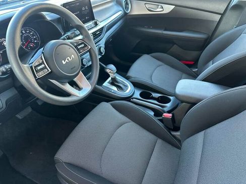 Used 2023 Kia Forte LXS image 11