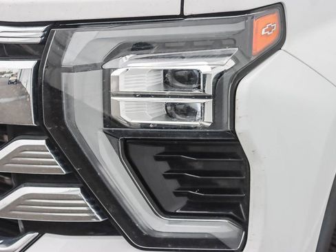 Used 2024 Chevrolet Silverado 2500 High Country w/ Technology Package image 4