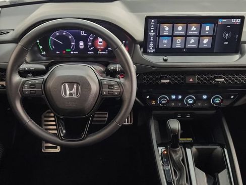 Used 2025 Honda Accord Sport image 25