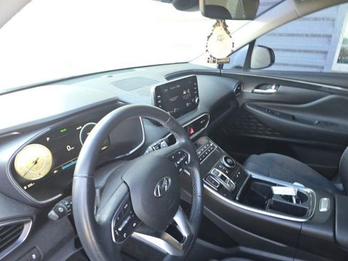 Used 2021 Hyundai Santa Fe SEL w/ Convenience Package image 9