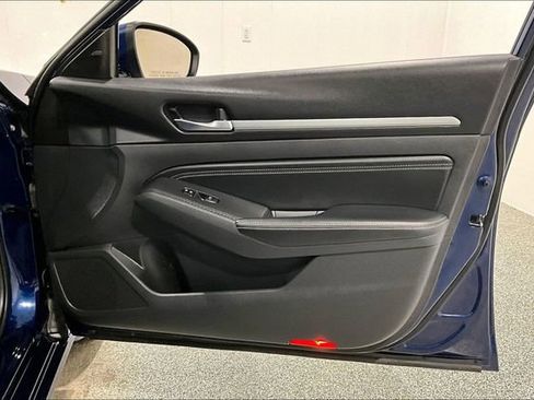 Used 2019 Nissan Altima 2.5 Platinum image 28