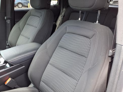 Used 2025 Chevrolet Equinox LT FWD image 17