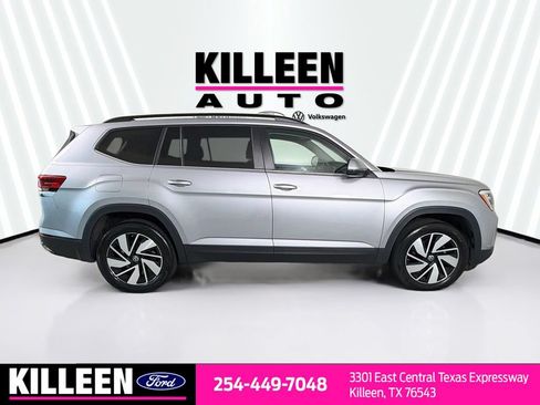 Used 2025 Volkswagen Atlas SE FWD image 9