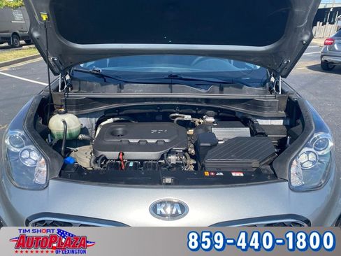 Used 2020 Kia Sportage LX image 14