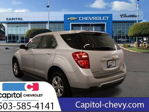 Used 2017 Chevrolet Equinox LS image 5