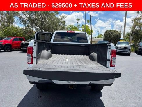 Used 2022 RAM 2500 Tradesman w/ Chrome Appearance Group AWD/4WD image 16