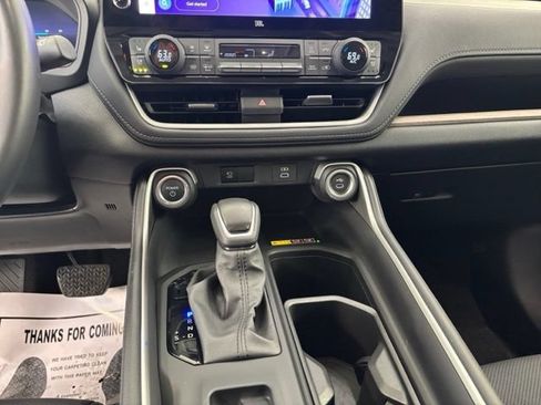 Used 2024 Toyota Grand Highlander AWD Hybrid image 19