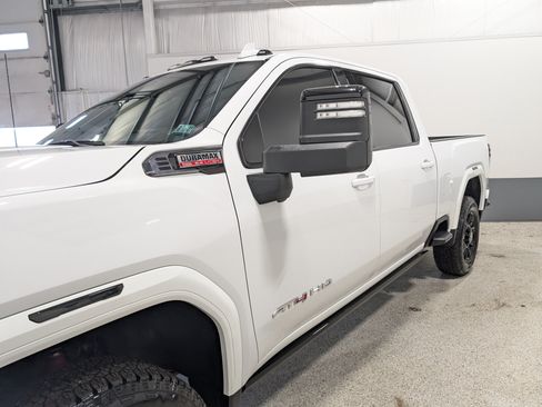 Used 2025 GMC Sierra 2500 AT4 w/ AT4 Premium Plus Package AWD/4WD image 7