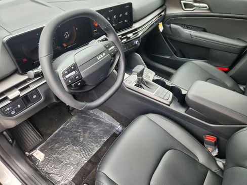 New 2026 Kia Sportage EX FWD image 2