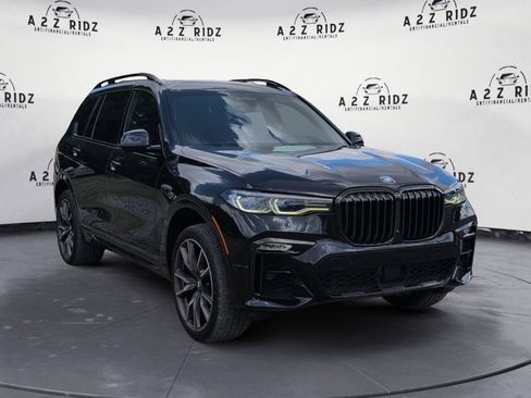 Used 2021 BMW X7 M50i AWD/4WD image 1