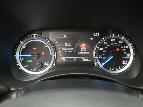 Used 2023 Toyota Highlander LE FWD image 18