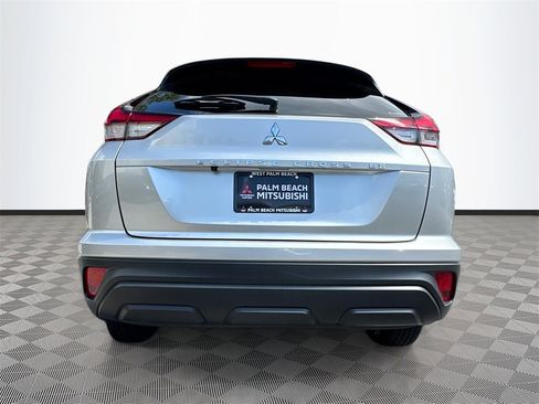 Used 2025 Mitsubishi Eclipse Cross ES image 7