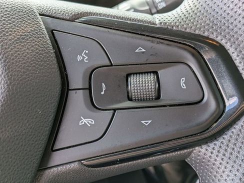Used 2025 Chevrolet TrailBlazer LT FWD image 19