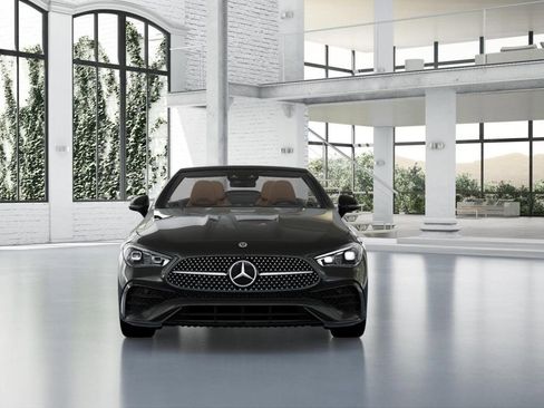 Used 2025 Mercedes-Benz CLE 450 4MATIC Cabriolet image 7