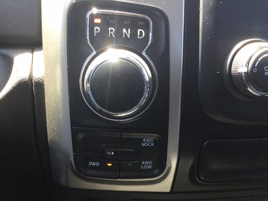 Used 2019 RAM 1500 Classic SLT AWD/4WD image 31