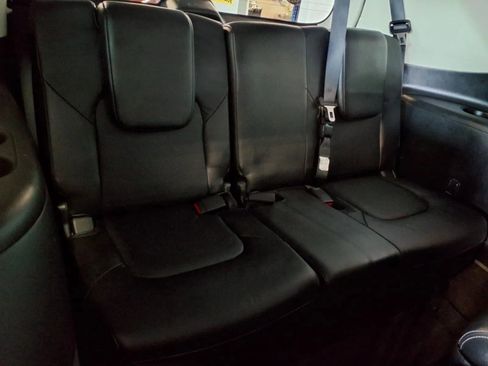 Used 2018 Nissan Armada Platinum w/ Captain Seat Package AWD/4WD image 10