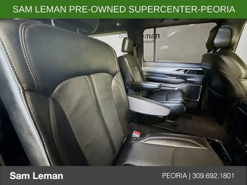 Used 2024 Jeep Wagoneer L Series II AWD/4WD image 30