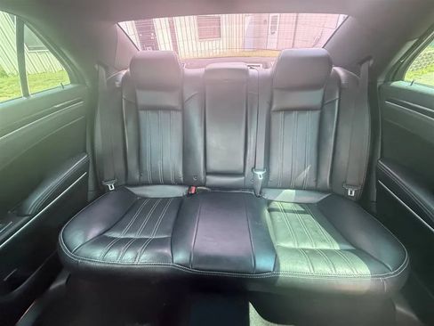 Used 2019 Chrysler 300 S RWD image 24