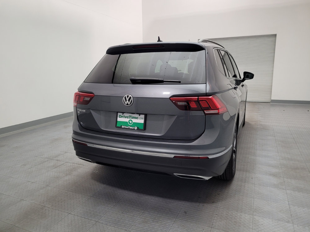 Used 2020 Volkswagen Tiguan SE w/ Panoramic Sunroof Package FWD image 7